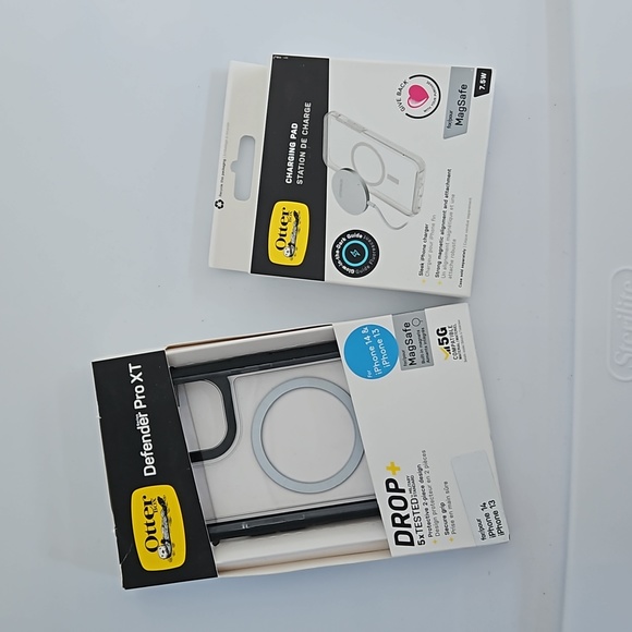 Otter IPhone Charging pad and Otter Defender Pro XT Case